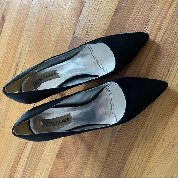 Steve Madden black pointed pumps - Picture 3 of 6